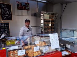 Nouveauté à St-Cyprien, à partir de ce samedi 14 décembre : La Rotisserie Du Pic s’installe sur le marché.