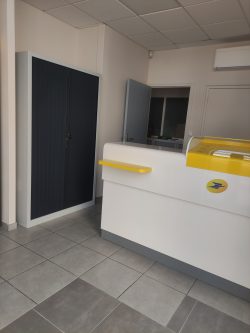 LA POSTE (2)
