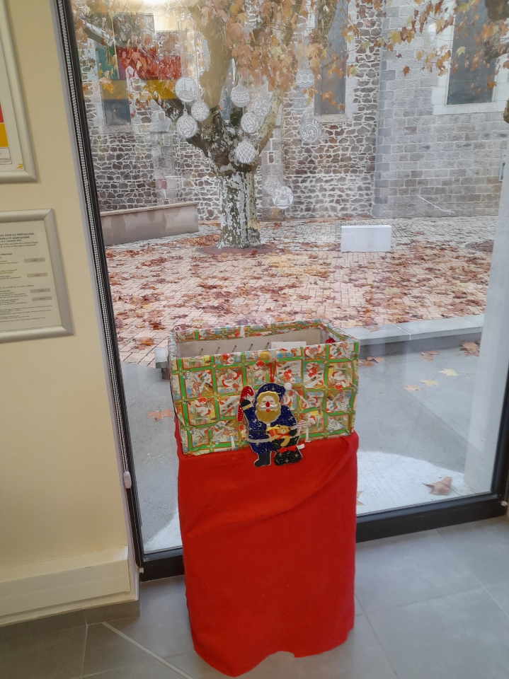 BOITE AU LETTRE NOEL