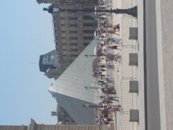 Pyramide Louvre